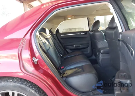 2010 Chrysler 300C V8 z USA, uszkodzony, nr VIN 2C3CA9CT0AH262137